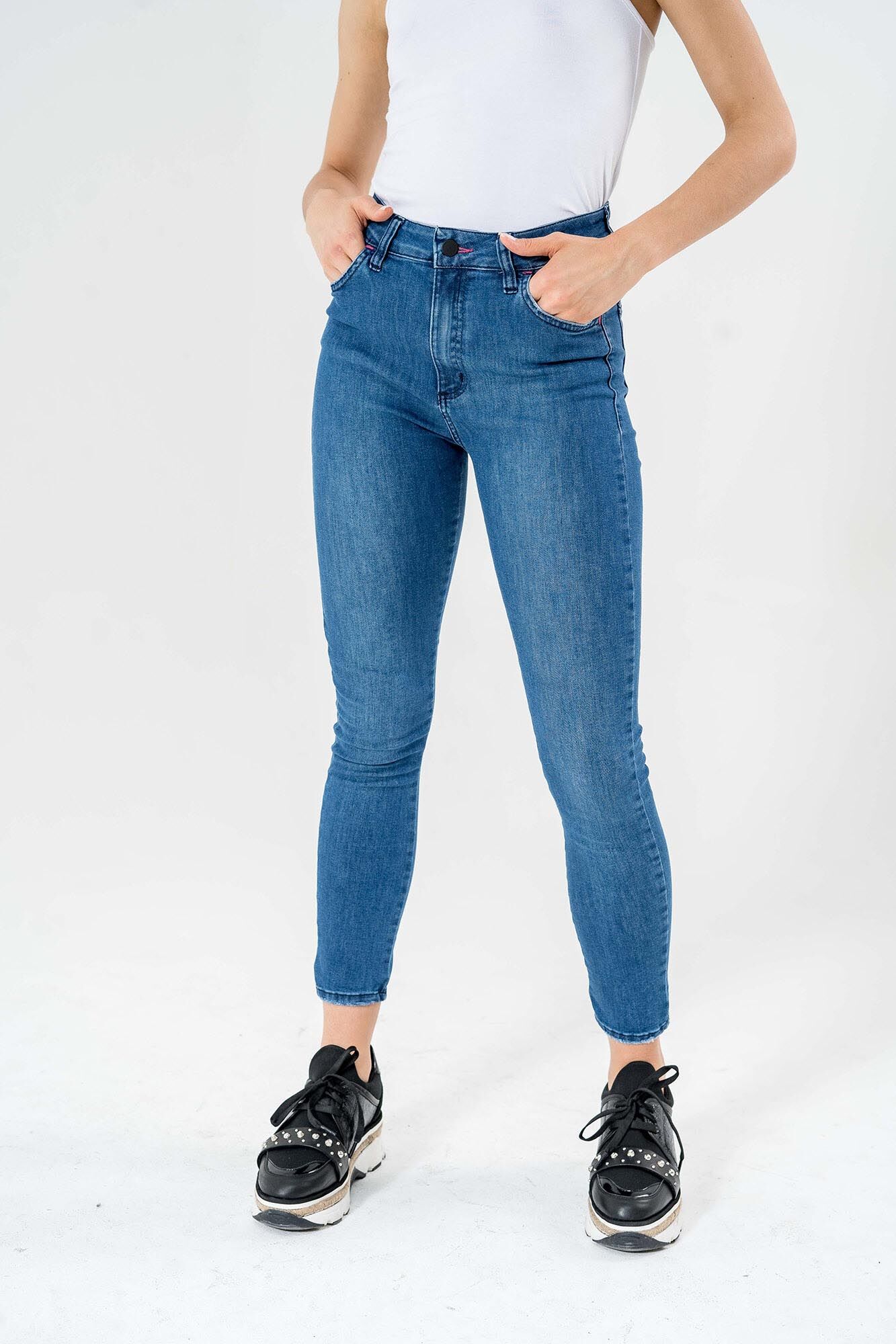 JEAN DUA LIPA AZUL | La Cofradía . Otoño - Invierno 2022