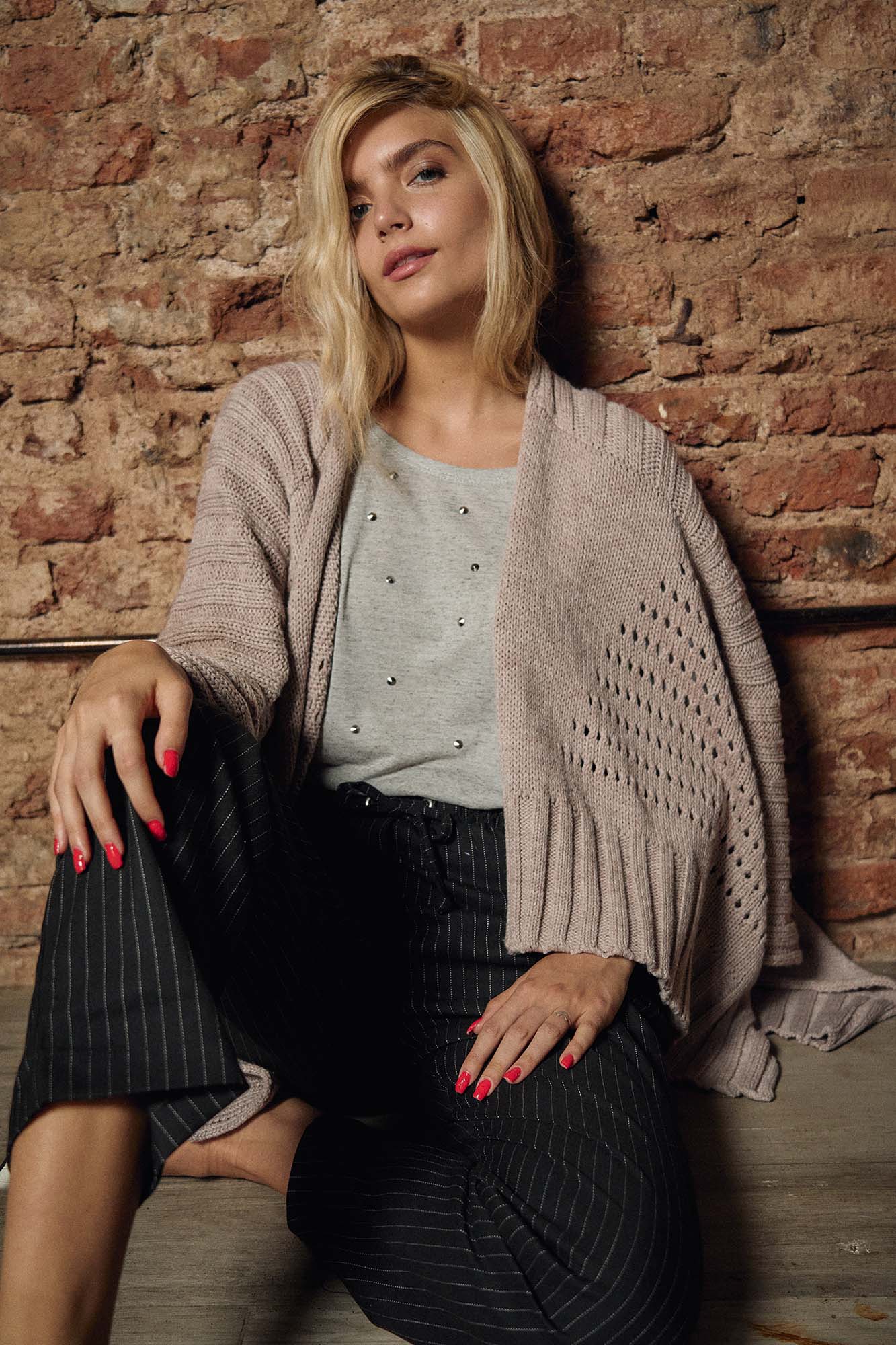 RUANA ZAFIRO NUDE | La Cofradía . Otoño - Invierno 2024