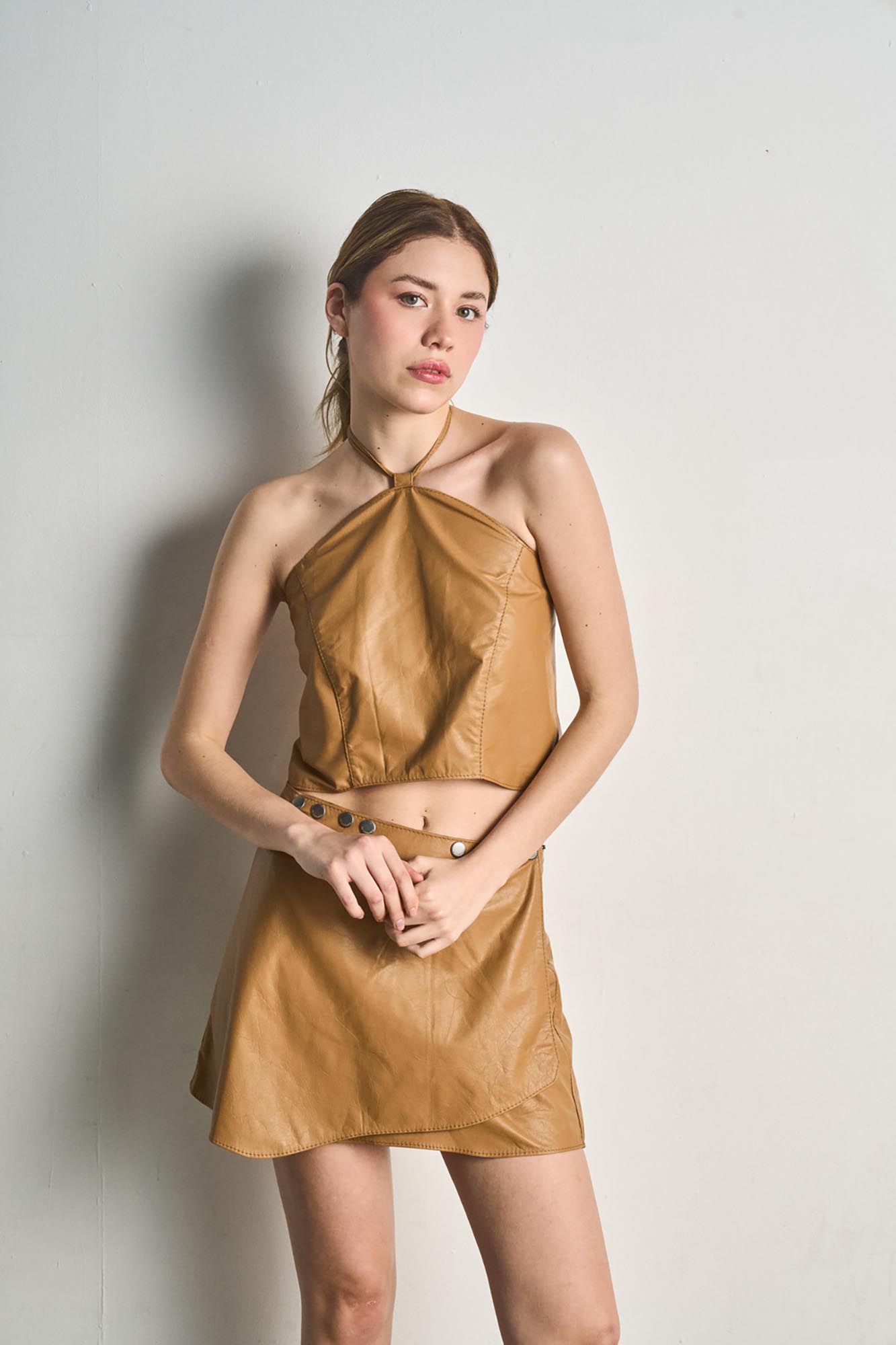 TOP DE CUERO DESVELO CAMEL